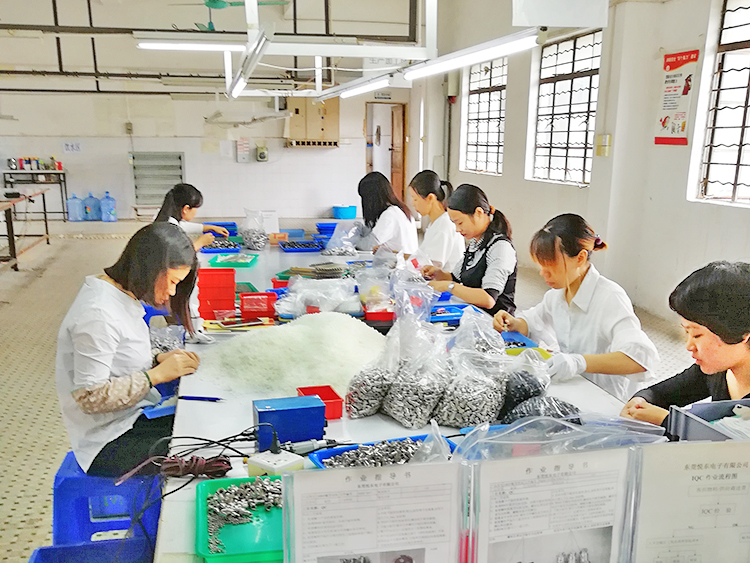 生產(chǎn)車(chē)間